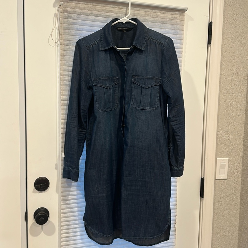 White House Black Market Jean Button down long sleeve dress size 8
